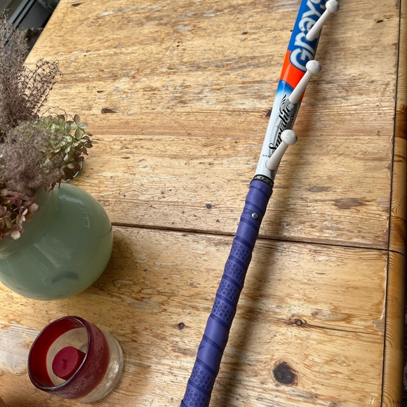 Super fun, athletic wear hooks with a field hockey stick - Picture 7 of 7